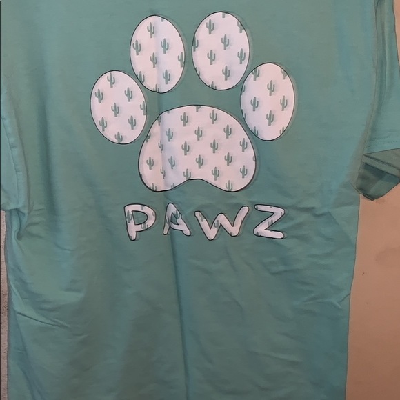 2 paw shirts ( short sleeve) - Picture 2 of 4